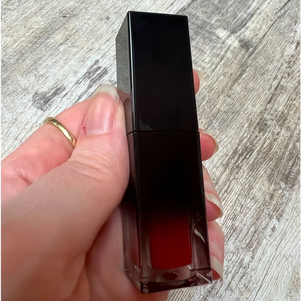 Josephine lip/power-the bold liquid lipstick tiphaine